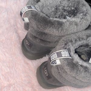 Grey Uggs size 9 , never worn